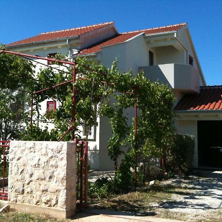 Apartments Villa Aurora Ražanac Extérieur photo