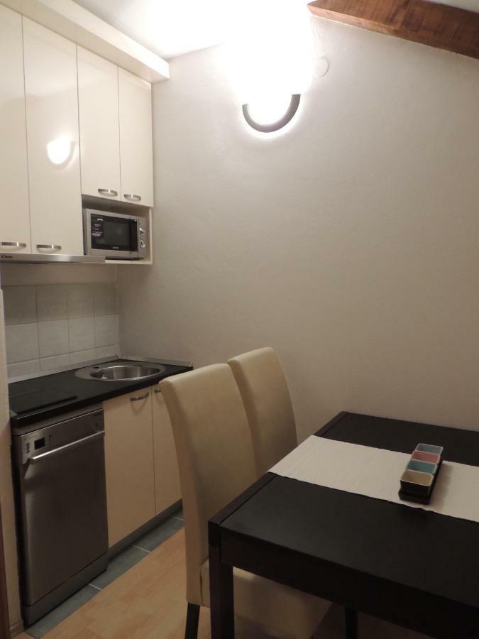 Apartments Villa Aurora Ražanac Extérieur photo