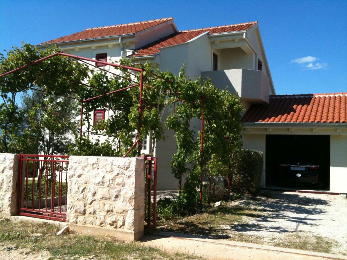 Apartments Villa Aurora Ražanac Extérieur photo